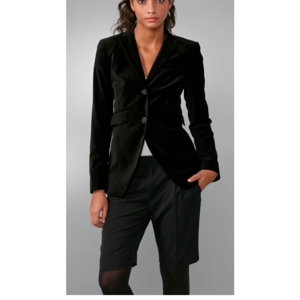 Black velvet Theory blazer size 10